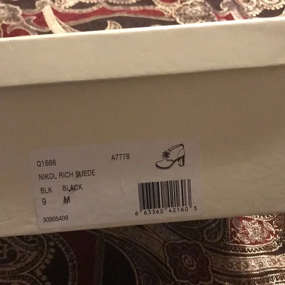 🔥🔥🔥Coach Suede Boots - Picture 9 of 10